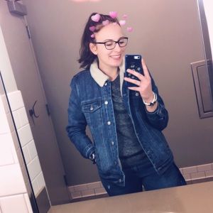 Meet your Posher, Christina